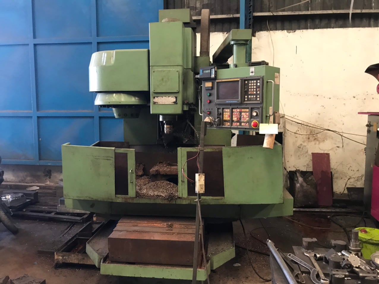 CNC milling machine 5